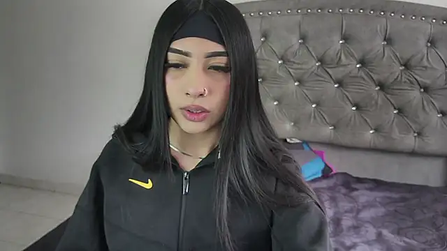 Nesuko kamado  online show from 01-14-26, 04:54