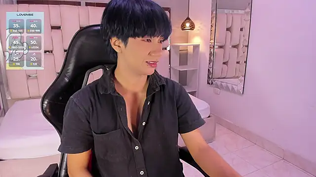 Eriol  online show from 06-15-26, 04:12