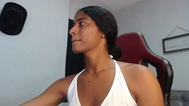 Snapshot of angelica_sexy1 chatting on 10-09-25, 07:36 angelica sexy1 online show from 10-09-25, 07:36