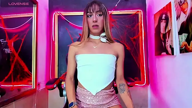 Snapshot of Isabella_stanford2 chatting on 10-30-25, 02:14 Isabella stanford2 online show from 10-30-25, 02:14