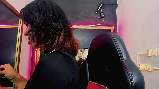 Snapshot of Isabella_stanford2 chatting on 01-08-26, 01:06 Isabella stanford2 online show from 01-08-26, 01:06