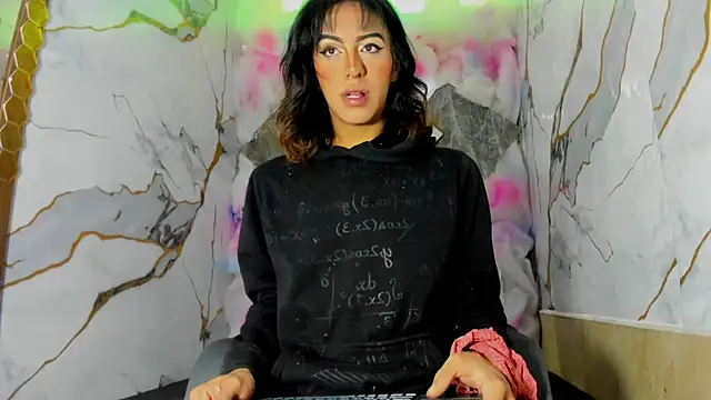 Snapshot of Isabella_stanford2 chatting on 12-05-25, 01:43 Isabella stanford2 online show from 12-05-25, 01:43