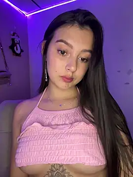 Snapshot of kanne_mia chatting on 01-24-25, 02:39 kanne mia online show from 01-24-25, 02:39