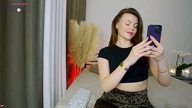  RiverLov online show from 04-06-26, 08:21