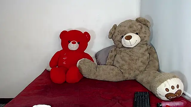 SamanthaaSmitt online show from 03-22-25, 11:42