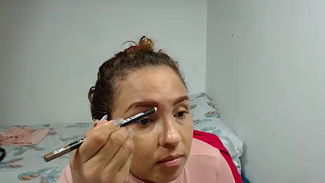 Agatha browser online show from 02-02-26, 01:10