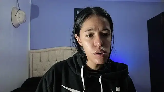 stephania t online show from 06-18-26, 01:27