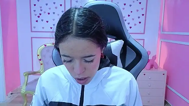 stephania t online show from 11-05-25, 12:30