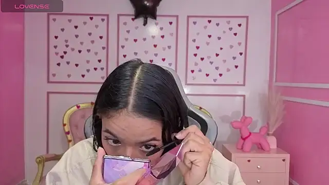 stephania t online show from 11-24-25, 12:49