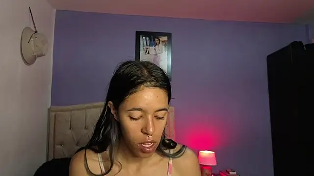 stephania t online show from 06-17-26, 02:49