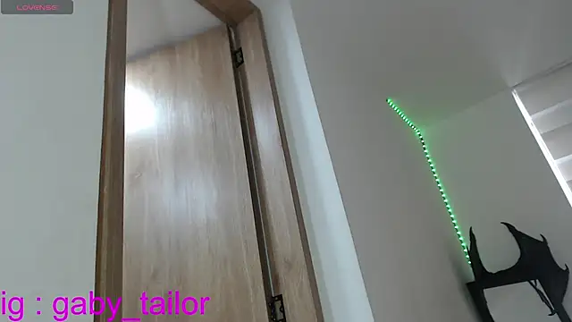 Snapshot of Gaby_Tailor chatting on 11-05-25, 02:09 Gaby Tailor online show from 11-05-25, 02:09