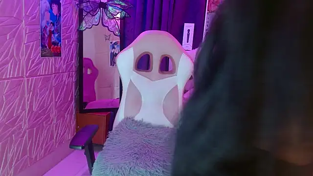 Snapshot of Gaby_Tailor chatting on 03-08-25, 07:20 Gaby Tailor online show from 03-08-25, 07:20