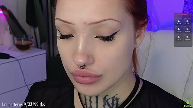 violetviolator online show from 11-07-25, 04:17