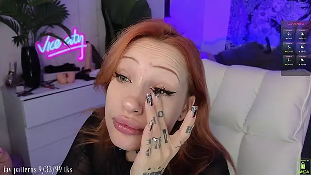 violetviolator online show from 11-15-25, 04:05