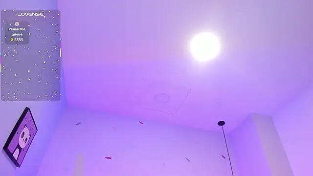  Sophie  miller online show from 11-24-25, 07:47