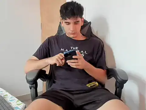 Snapshot of leo030809 chatting on 01-02-25, 06:34 leo030809 online show from 01-02-25, 06:34