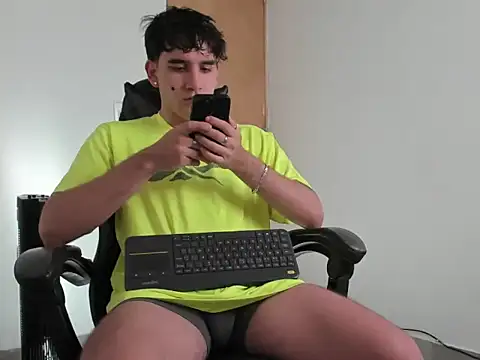 leo030809 online show from 04-11-26, 08:34