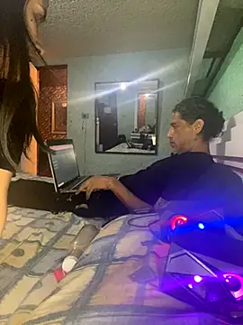 Effyvice13 online show from 09-25-25, 03:34