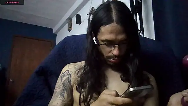 Snapshot of Donstark6669 chatting on 02-07-25, 11:01 Donstark6669 online show from 02-07-25, 11:01