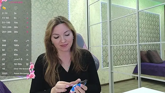 Snapshot of -DIVORA- chatting on 03-19-25, 05:28 -DIVORA- online show from 03-19-25, 05:28