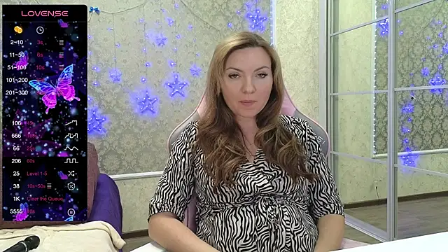 Snapshot of -DIVORA- chatting on 03-01-25, 06:43 -DIVORA- online show from 03-01-25, 06:43