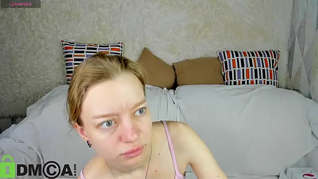 Michelle Blond online show from 11-24-25, 07:52