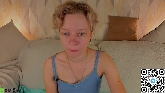 Snapshot of Michelle_Blond chatting on 07-24-26, 01:01 Michelle Blond online show from 07-24-26, 01:01