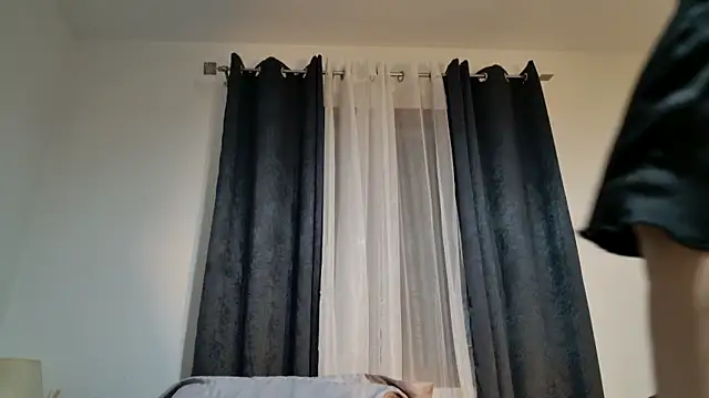 Renattasweetboobs online show from 12-03-25, 08:52