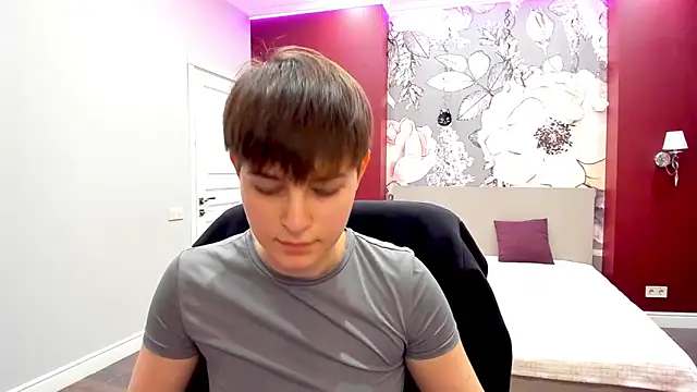 EmiliaYours online show from 02-20-26, 03:03