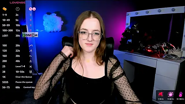 Snapshot of luna_berryy chatting on 02-17-25, 11:11 luna berryy online show from 02-17-25, 11:11