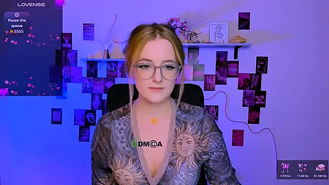 Snapshot of luna_berryy chatting on 02-25-26, 09:36 luna berryy online show from 02-25-26, 09:36