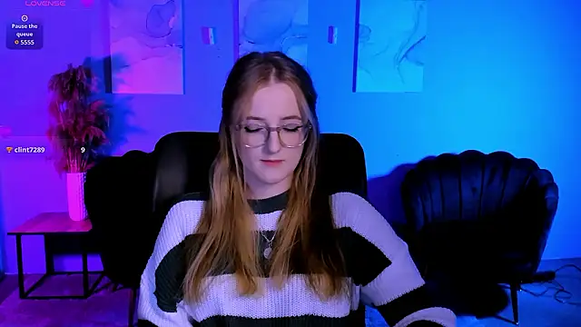 luna berryy online show from 03-11-26, 08:14