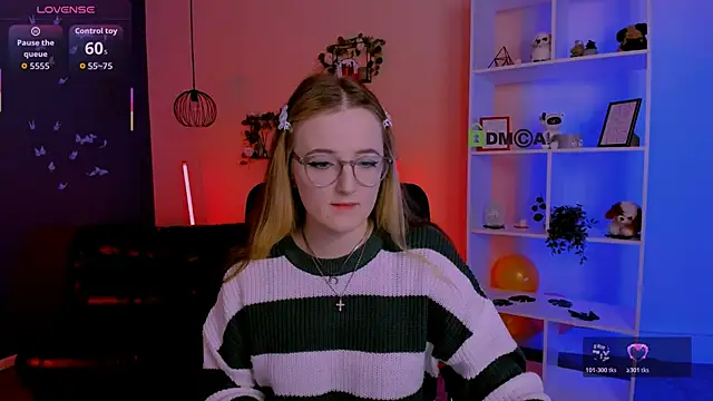 luna berryy online show from 04-12-26, 07:28