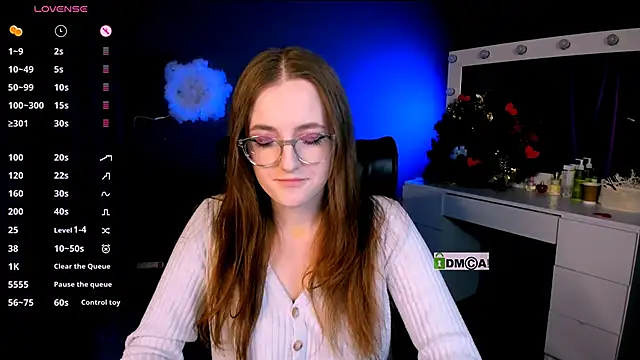 Snapshot of luna_berryy chatting on 02-18-25, 11:30 luna berryy online show from 02-18-25, 11:30