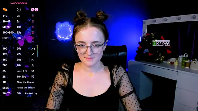 Snapshot of luna_berryy chatting on 02-20-25, 05:33 luna berryy online show from 02-20-25, 05:33