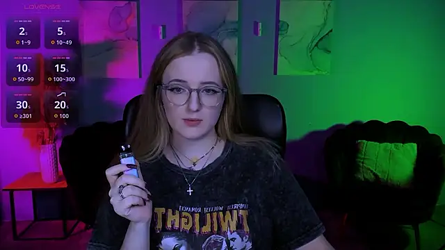 luna berryy online show from 03-31-26, 07:27