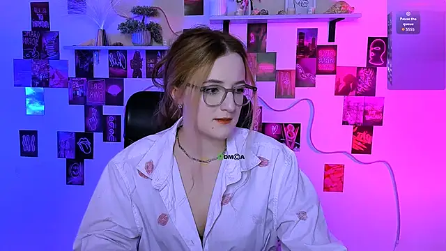 luna berryy online show from 06-03-26, 07:07