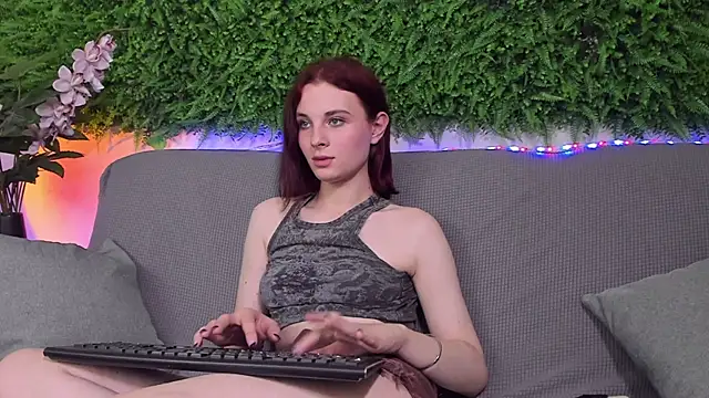 AprilAvery online show from 02-21-25, 10:04