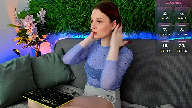 AprilAvery online show from 10-26-25, 04:29