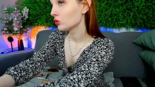 AprilAvery online show from 11-29-25, 04:18