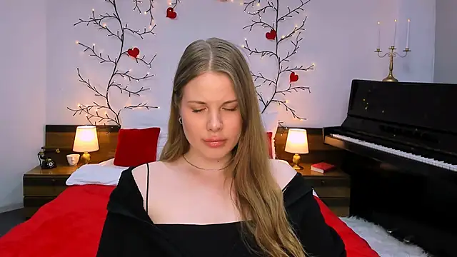 holy kitty online show from 02-28-25, 05:26
