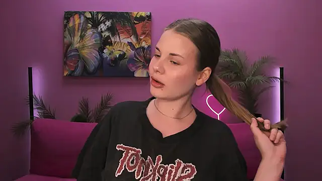 holy kitty online show from 10-17-25, 06:17
