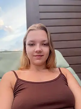 Snapshot of JennyPortman chatting on 07-26-26, 01:01 JennyPortman online show from 07-26-26, 01:01