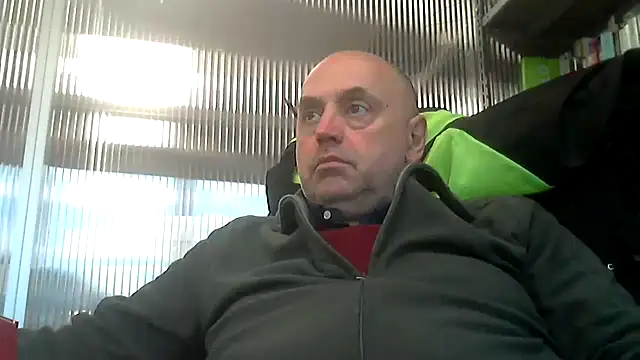 Snapshot of pantomax chatting on 03-18-25, 06:17 pantomax online show from 03-18-25, 06:17