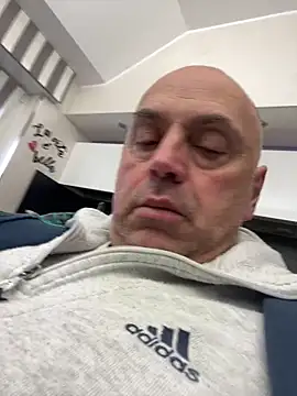 Snapshot of pantomax chatting on 02-24-25, 02:04 pantomax online show from 02-24-25, 02:04