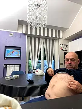 Snapshot of pantomax chatting on 10-20-25, 01:44 pantomax online show from 10-20-25, 01:44