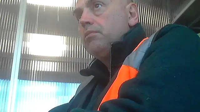 Snapshot of pantomax chatting on 10-09-25, 08:04 pantomax online show from 10-09-25, 08:04