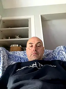 Snapshot of pantomax chatting on 10-10-25, 12:28 pantomax online show from 10-10-25, 12:28