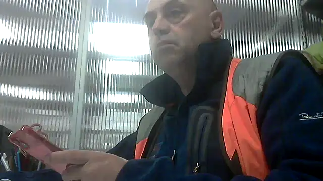 Snapshot of pantomax chatting on 10-05-25, 10:55 pantomax online show from 10-05-25, 10:55