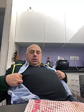 Snapshot of pantomax chatting on 05-18-26, 11:48 pantomax online show from 05-18-26, 11:48